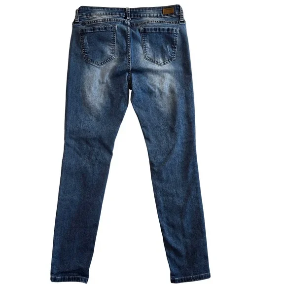 Distressed Skinny Jeans Sz 9 Medium Wash Denim Casual Stretch Waist Silhouette - Picture 2 of 6